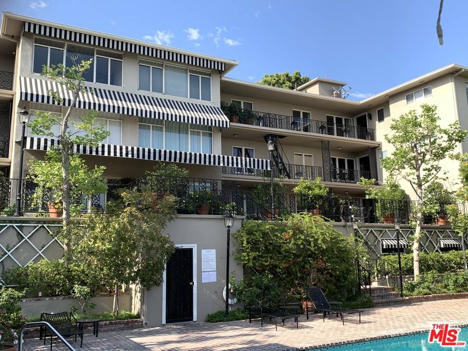 1219 SUNSET PLAZA DR #2, West Hollywood, CA 90069