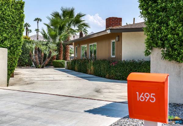 1695 E Sonora RD, Palm Springs, CA 92264