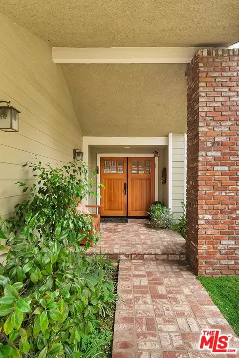 Oak Park, CA 91377,869 Admiral CT