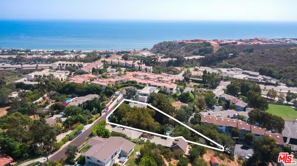 Malibu, CA 90265,3525 Coast View DR