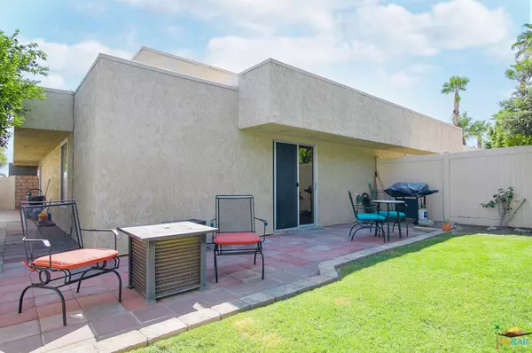 Palm Springs, CA 92262,3137 Sunflower LOOP