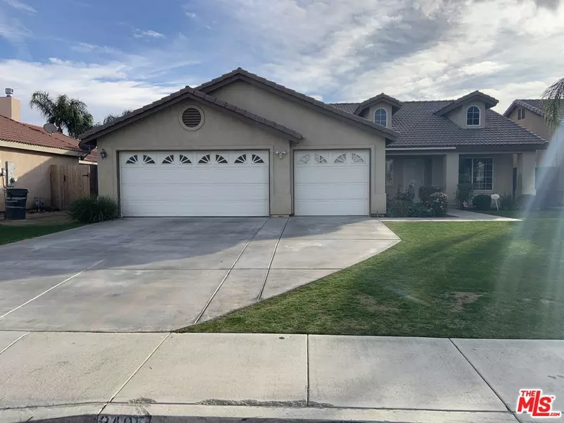 3405 Pendragon ST, Bakersfield, CA 93313