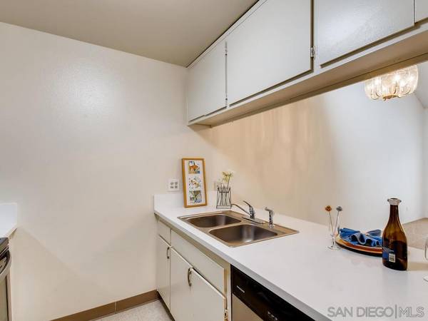 8036 Linda Vista Rd #2D, San Diego, CA 92111