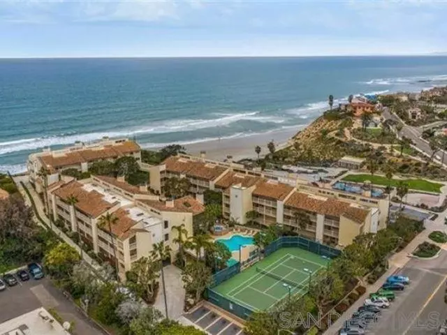 135 S Sierra Ave #20, Solana Beach, CA 92075