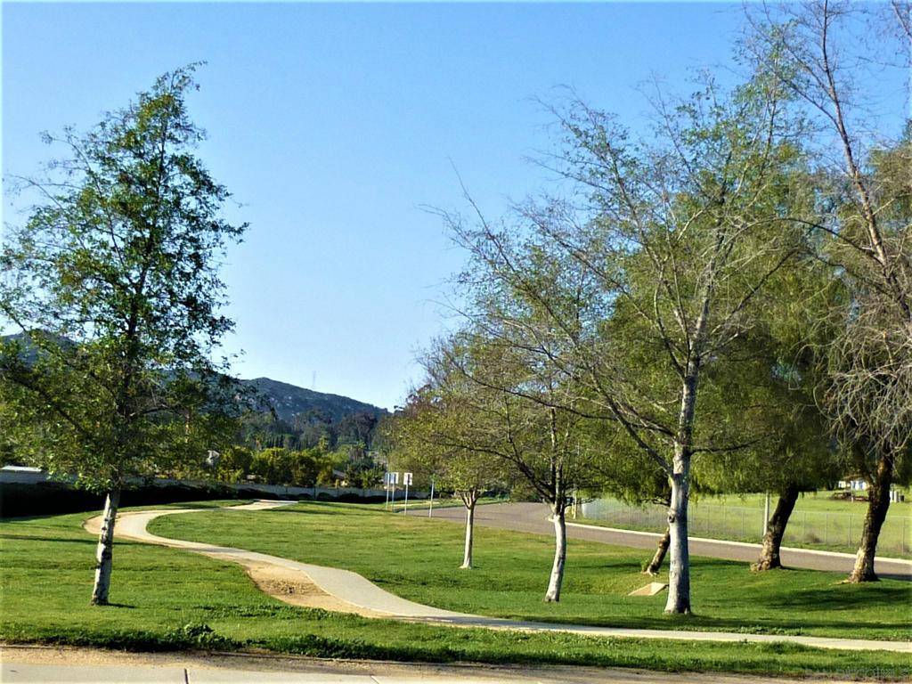 Escondido, CA 92026,581 SHADYWOOD DR