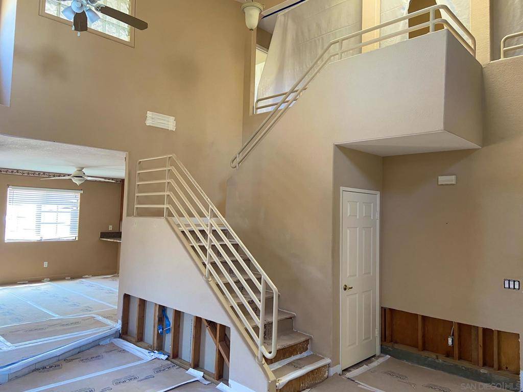 Lakeside, CA 92040,13679 Lenteja Ln