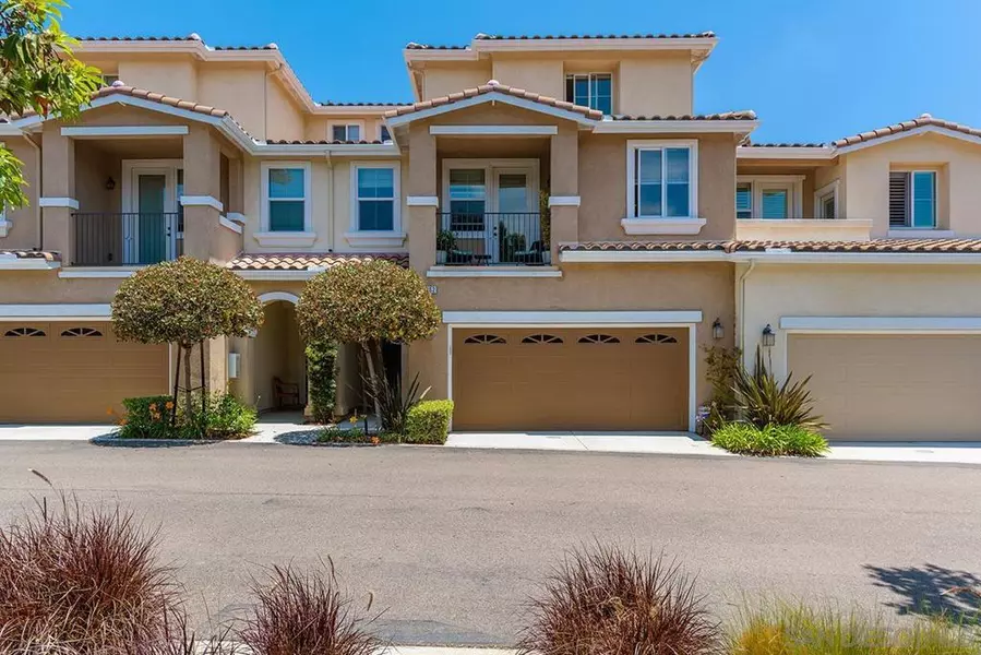 6962 Feldspar Pl, Carlsbad, CA 92009