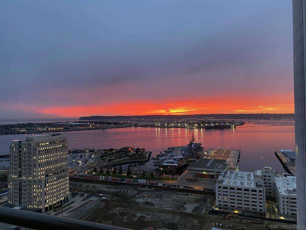 700 W E St #3001, San Diego, CA 92101