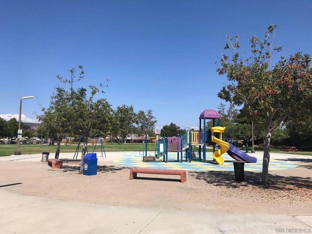 3860 Coral Crest Way, San Diego, CA 92173