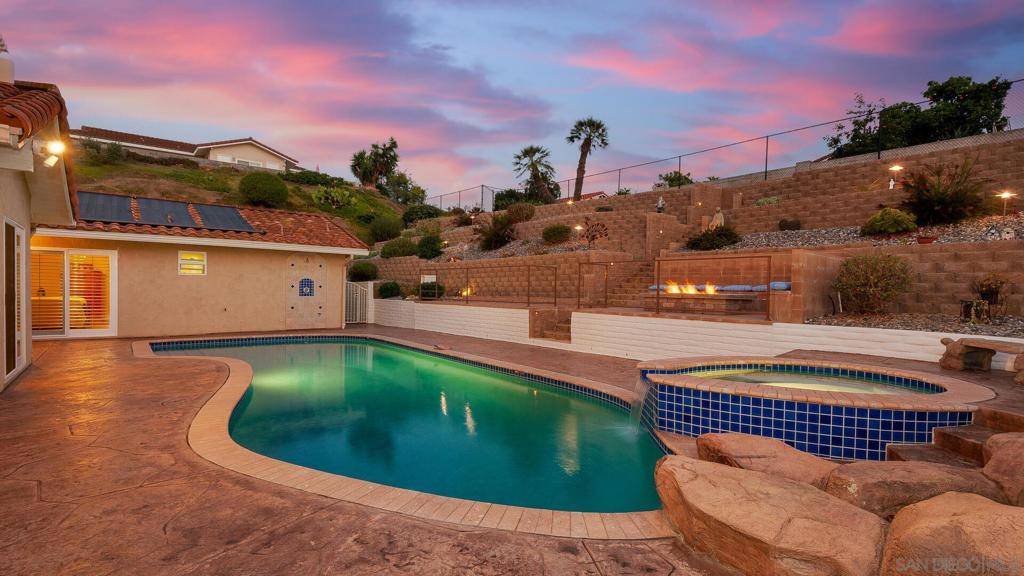 San Diego, CA 92128,12404 Pomerado Ct