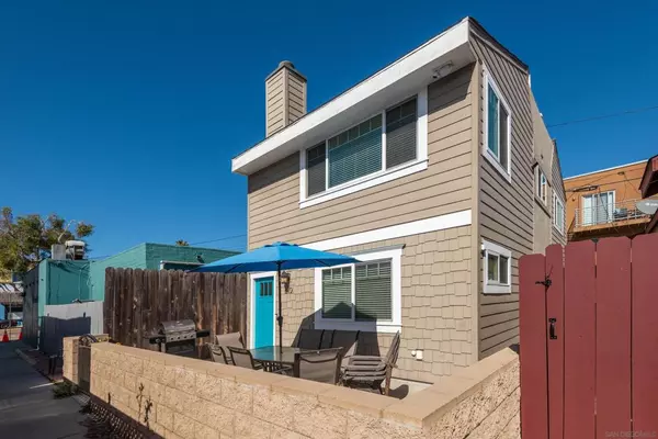 810 Pismo, San Diego, CA 92109