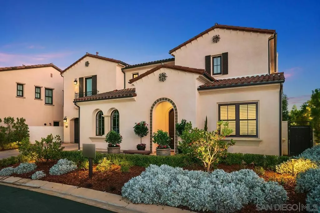 Rancho Santa Fe, CA 92067,7923 Silvery Moon Ln