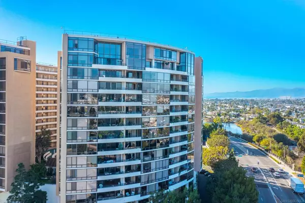 Marina Del Rey, CA 90292,4337 Marina City Drive #PH42ETN