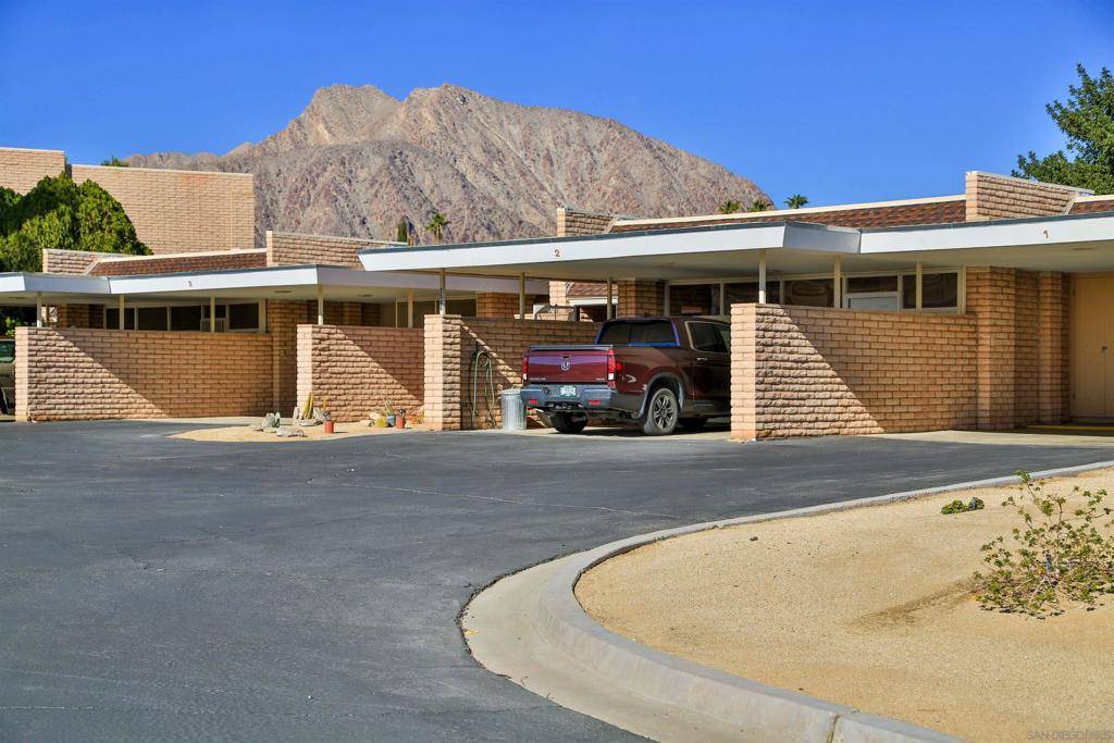 Borrego Springs, CA 92004,2549 Country Club Rd #2