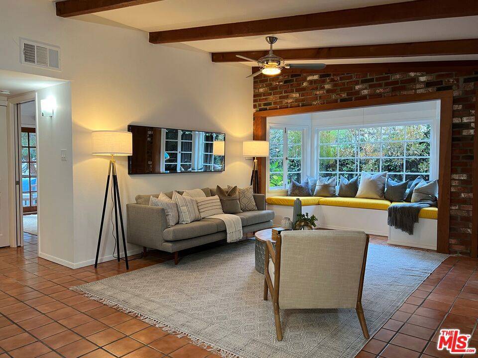 2446 Laurel PASS, Los Angeles, CA 90046