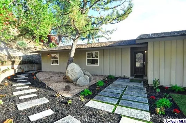 935 BIG BRIAR WAY, La Canada Flintridge, CA 91011