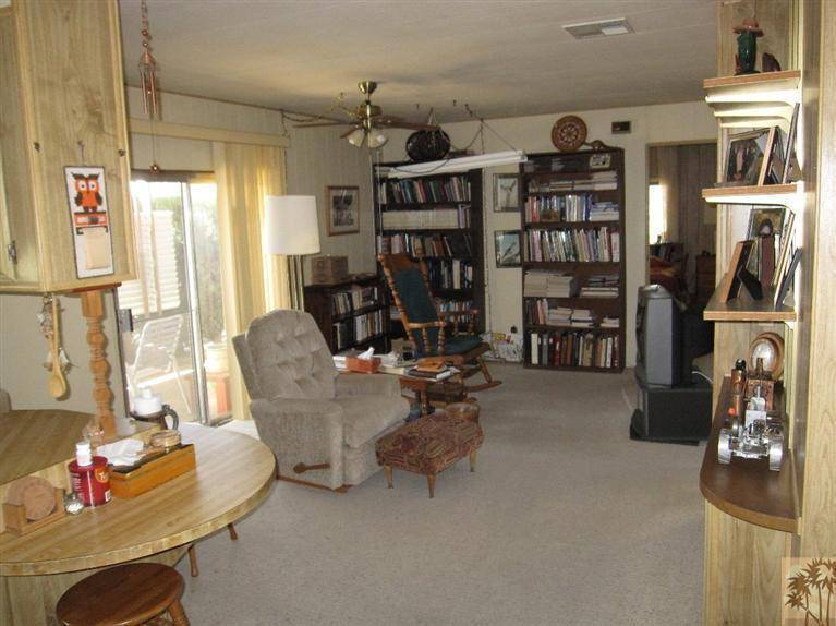 Yucca Valley, CA 92284,7501 Palm #115