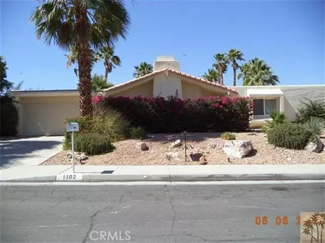 1102 E El Escudero, Palm Springs, CA 92262