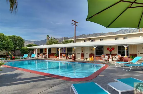 Palm Springs, CA 92264,1586 E Palm Canyon DR