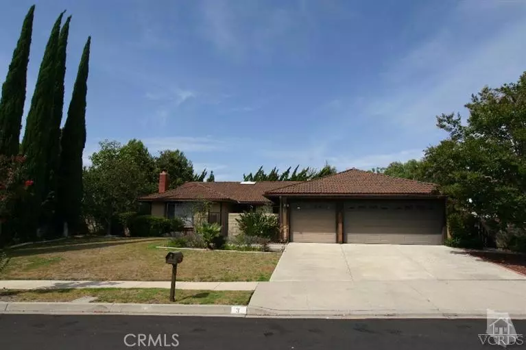 3 Venus ST, Thousand Oaks, CA 91360