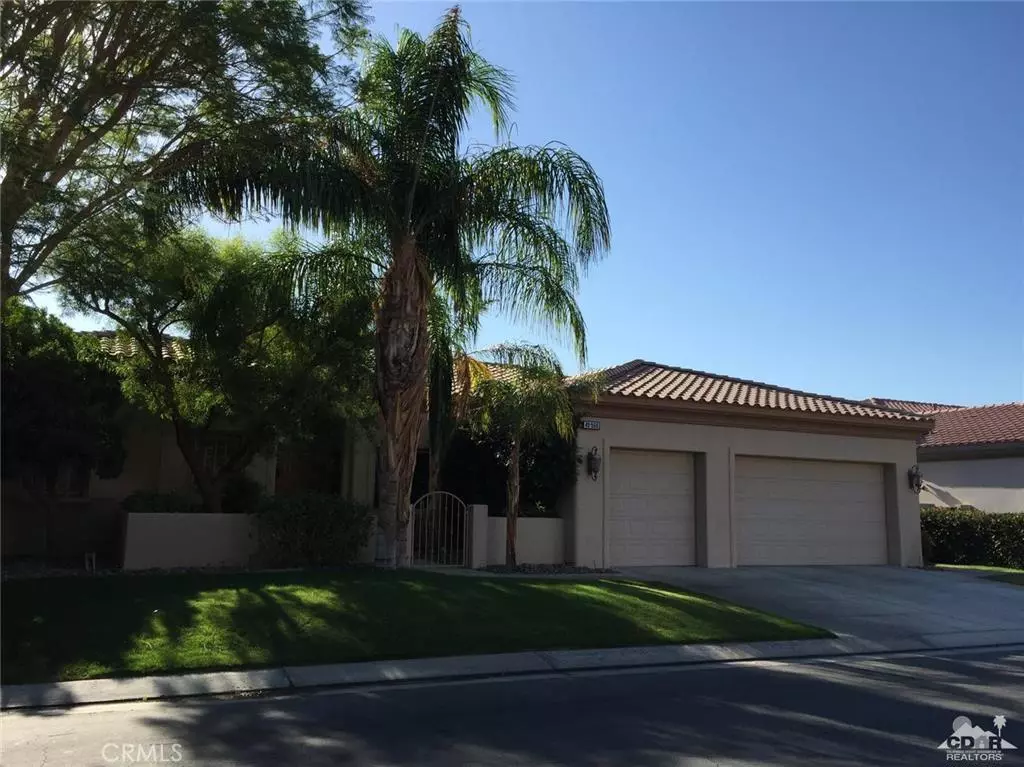 La Quinta, CA 92253,49560 Loren CT