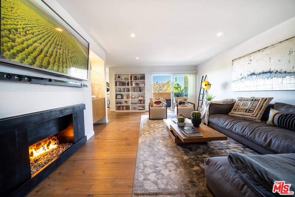 1010 Hammond ST #314, West Hollywood, CA 90069