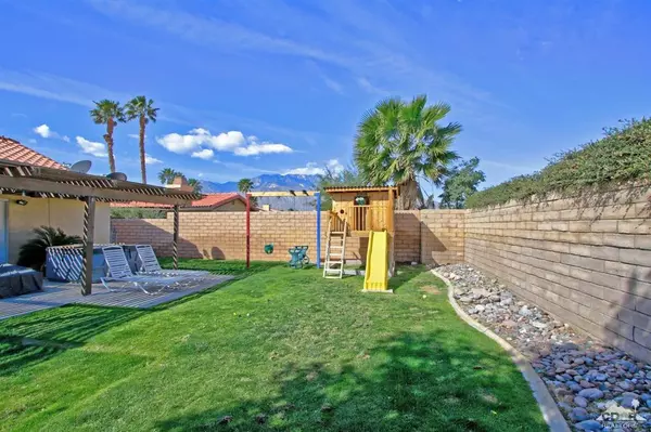 27146 Shadowcrest LN, Cathedral City, CA 92234