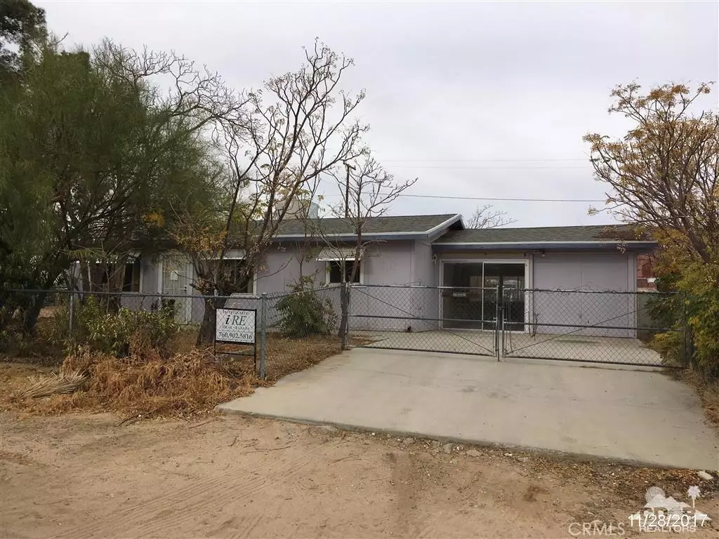 Joshua Tree, CA 92252,61878 Petunia DR