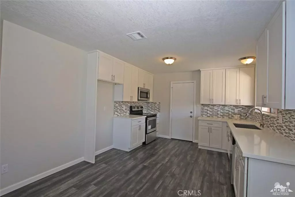 La Quinta, CA 92253,53360 Avenida Alvarado