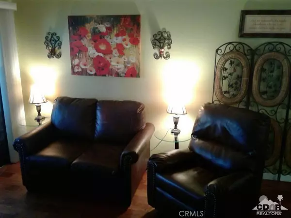 Palm Springs, CA 92262,2800 E Los Felices CIR #200