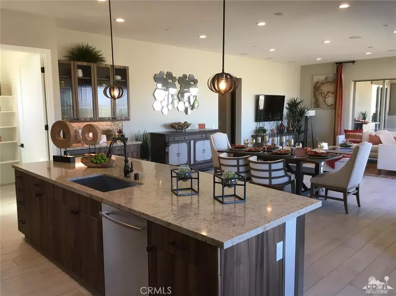 2304 Retreat CIR, Palm Desert, CA 92260