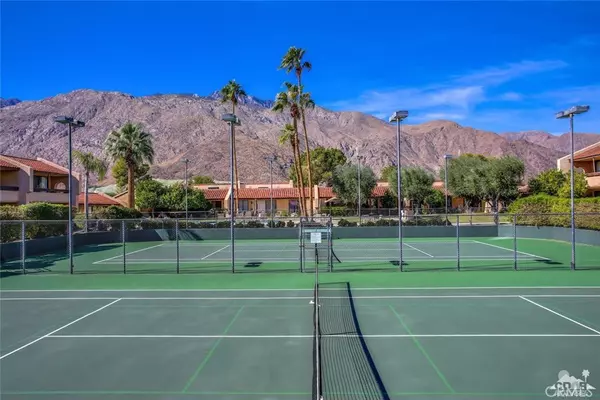 355 N Avenida Caballeros #2, Palm Springs, CA 92262