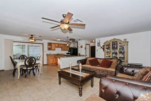 La Quinta, CA 92253,52105 Avenida Villa