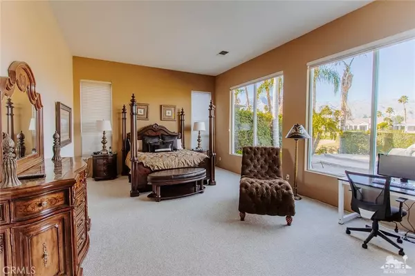 La Quinta, CA 92253,81150 Golf View DR