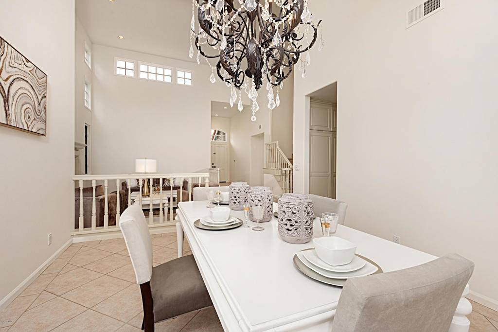Calabasas, CA 91302,3749 Camino Codorniz