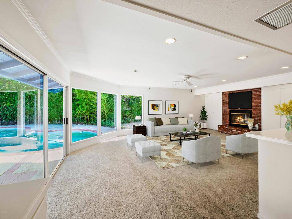 5926 Cahill AVE, Tarzana, CA 91356