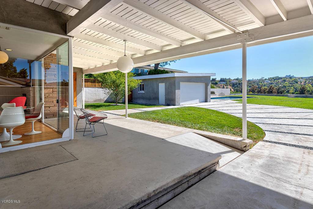 22712 Macfarlane DR, Woodland Hills, CA 91364