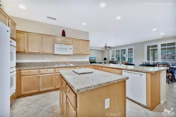 La Quinta, CA 92253,60675 Living Stone DR