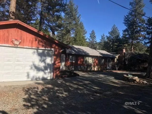 26870 Live Oak LN, Idyllwild, CA 92549