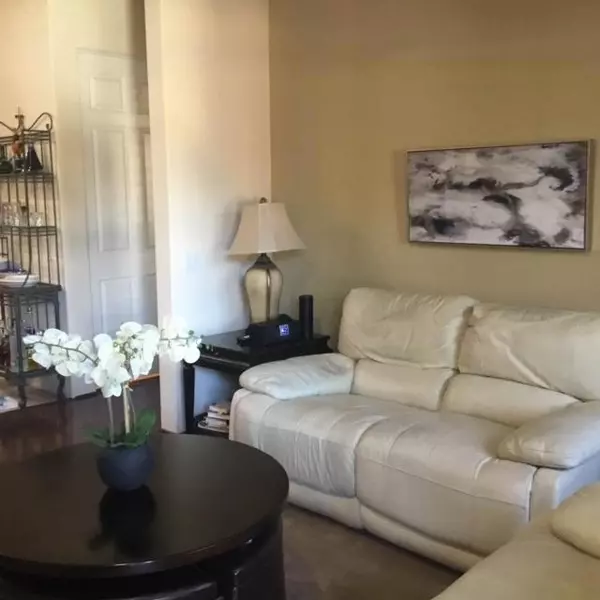 50680 Santa Rosa PLZ #2, La Quinta, CA 92253