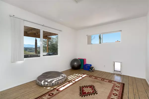 Morongo Valley, CA 92256,48810 Artesia WAY