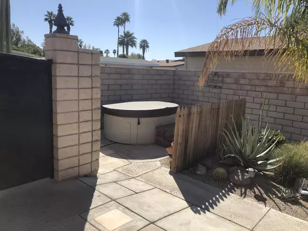 Thousand Palms, CA 92276,35033 Serenade