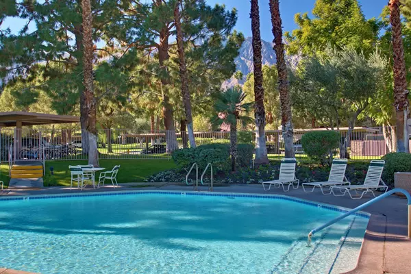 2822 N Auburn CT #E 205, Palm Springs, CA 92262