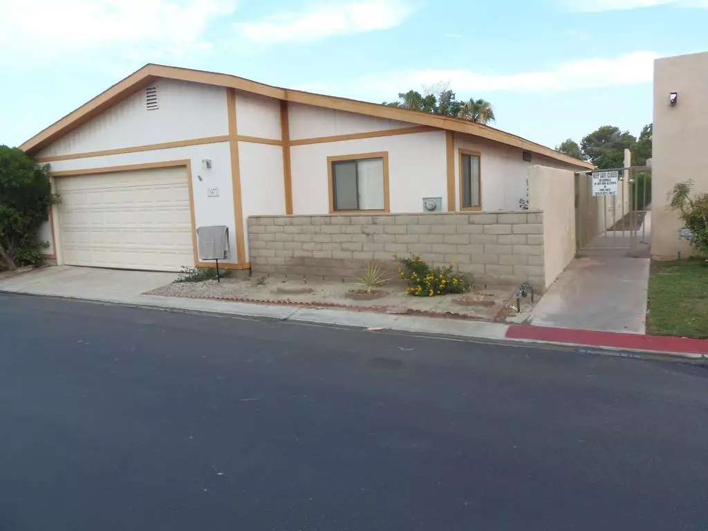 Indio, CA 92201,81641 Avenue 48 #97