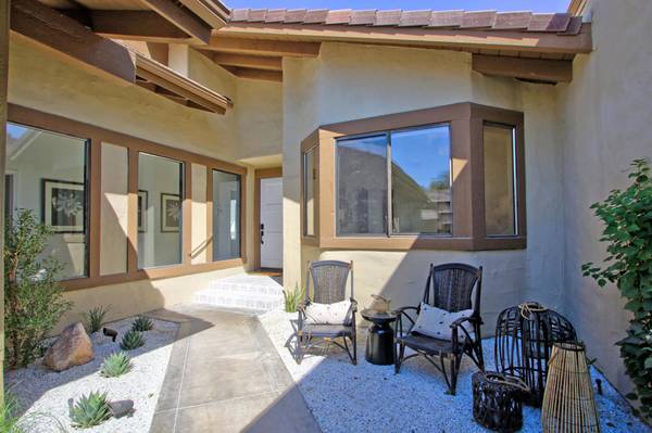 196 Wagon Wheel RD, Palm Desert, CA 92211