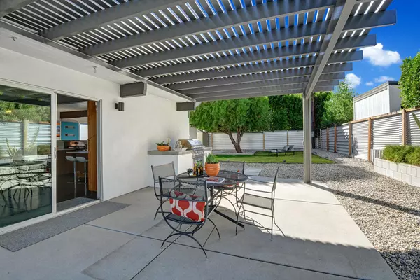 Palm Springs, CA 92262,812 E Janet CIR