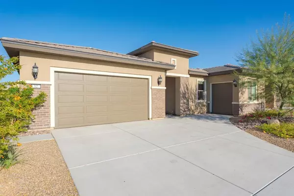 Rancho Mirage, CA 92270,12 Port