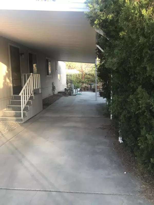 Palm Springs, CA 92264,125 Camarillo ST