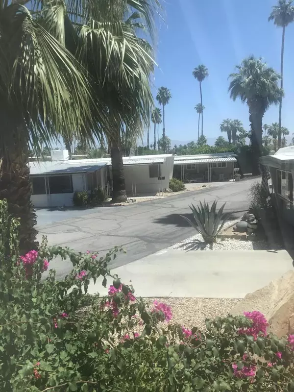 Palm Springs, CA 92264,125 Camarillo ST