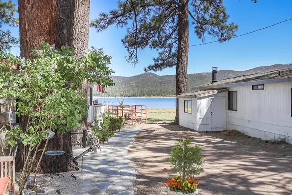 Big Bear, CA 92315,41150 Lahontan DR #B7